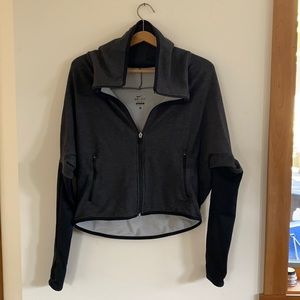 Nike dri-fit long sleeve jacket